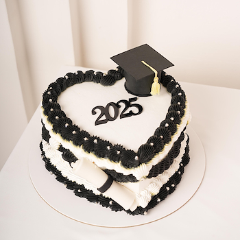 كيكه تخرج 2025
