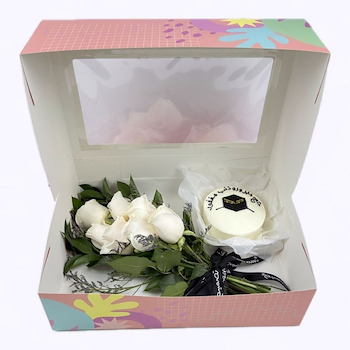 White Bloom & Mini Cake 