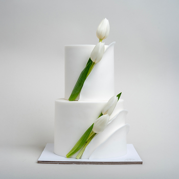 White Tulip Cake
