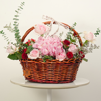 Romance Basket