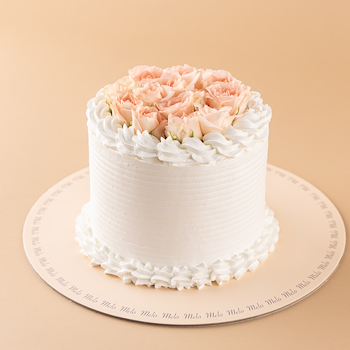 Cake And Roses