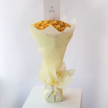 Elegant Yellow Roses Bouquet