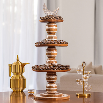 Crescent Pearl Tiered Stand
