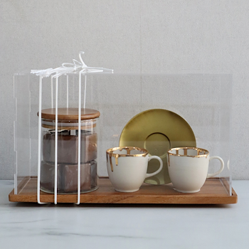 مجموعة قهوة باللون الذهبي