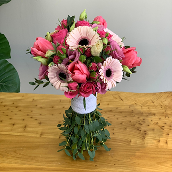 مسكة عروس مميزة