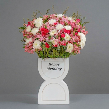 Luxurious Curvy Stand 1