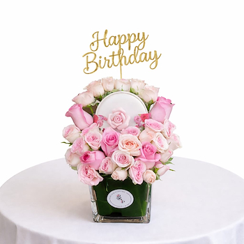 بتلات وردية