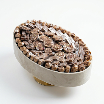 صينية بيضاوية مخملية