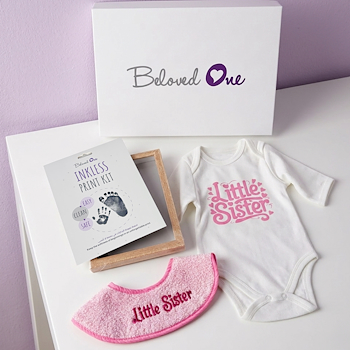 طقم الأخت الصغيرة