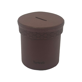 حصالة الخردة للسيارة بني