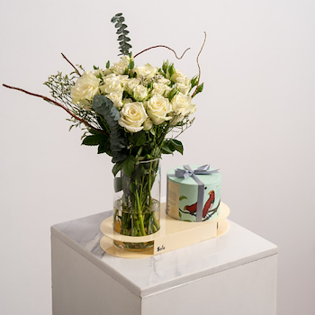 أنوش المبهر