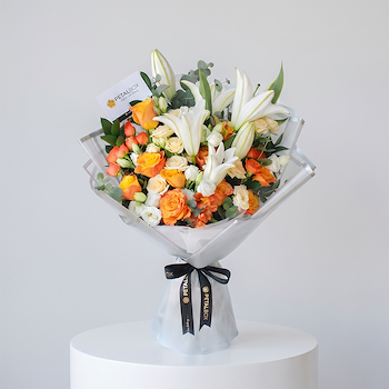 Sunlit Lily Bouquet