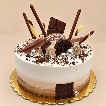 Cookies & Cream Cake
