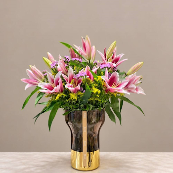 Vase 9